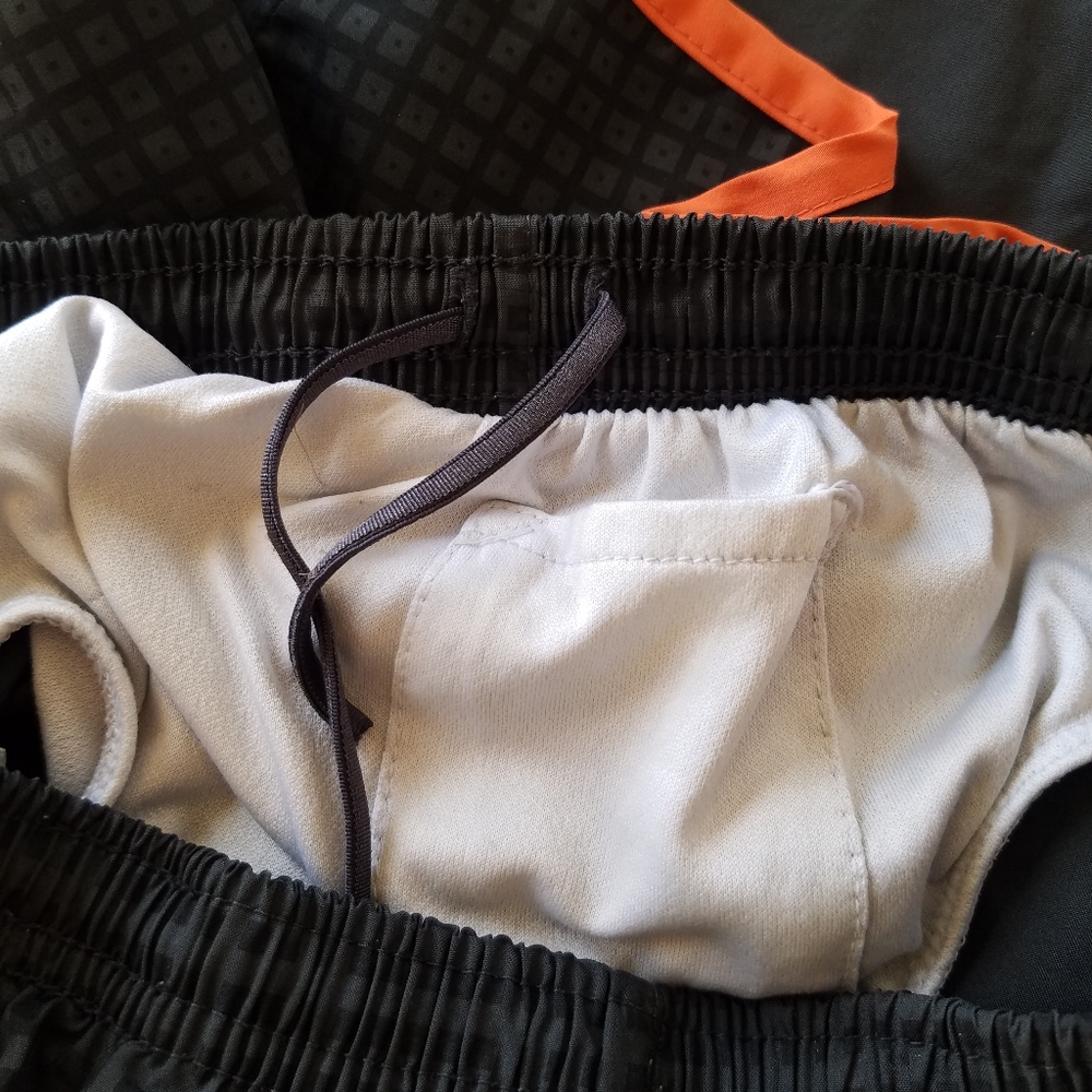 Nike Dri-fit Black & Orange Running Athletic Short - Picture 2 of 6